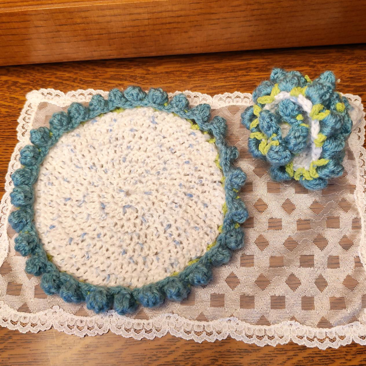 Lot de 4 Sous-verre crochet vintage - Bouquet fleuri