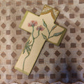Croix en bois - Rose ancienne & Fleur des prés