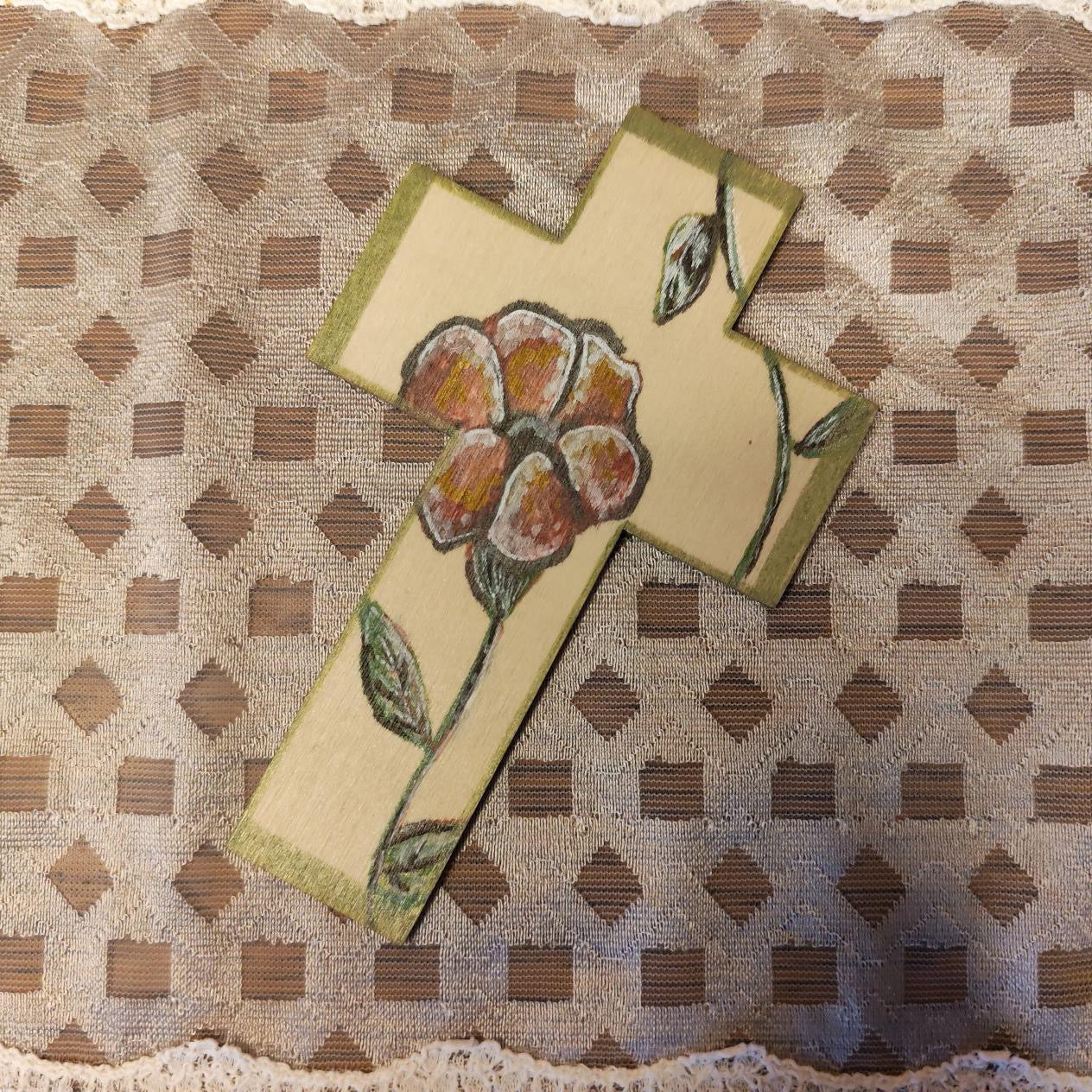 Croix en bois - Rose ancienne & Fleur des prés